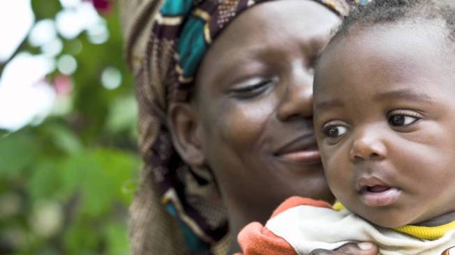  Une nouvelle initiative née du partenariat entre les universités de Nairobi et d'Indonésie, pour dénoncer la souffrance sociale des femmes infertiles en Indonésie, au Kenya et au sein du reste de l'Afrique, en collaboration avec MERCK Capacity Advancement Program.  